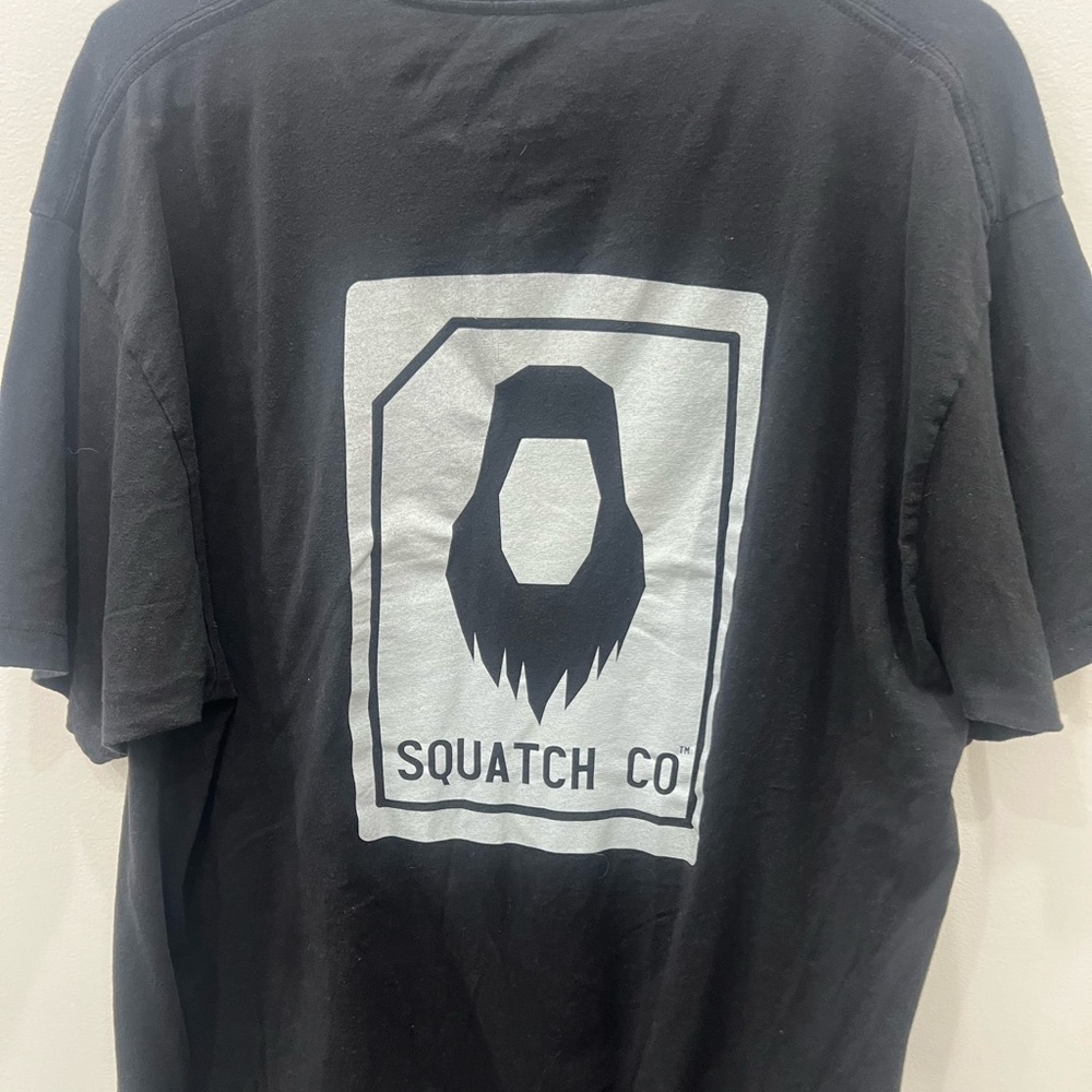 Squatch Company size XL t shirt in good condition. Black and ready to be worn.